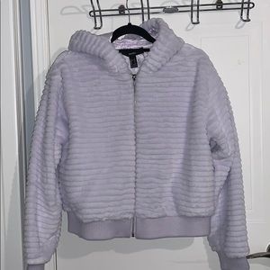 *BRAND NEW* SALE! Cropped faux fur lavender jacket